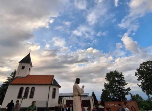 DVŠ u Svetištu Božjeg Milosrđa na Ovčari kod Đakova 06/26